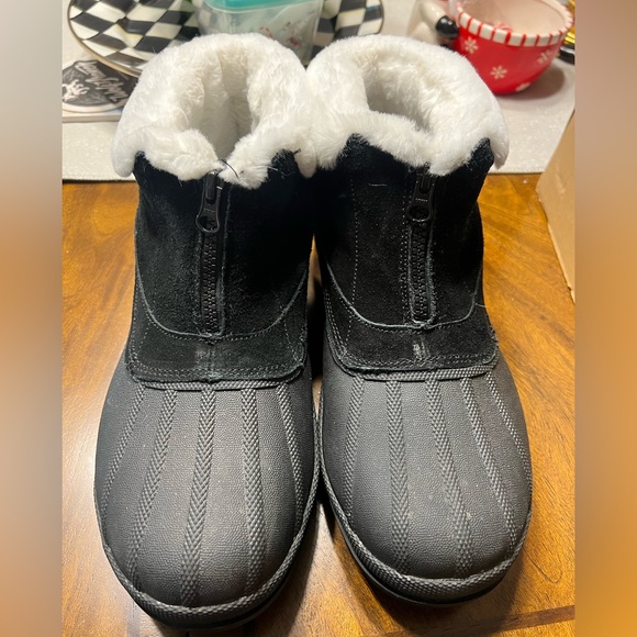 Propét Winter Boots - Picture 2 of 7